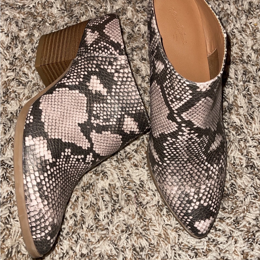 Universal Thread Snake Mules